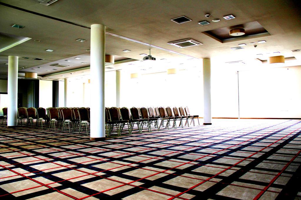 Hotel Austeria Conference & Spa Ciechocinek Luaran gambar