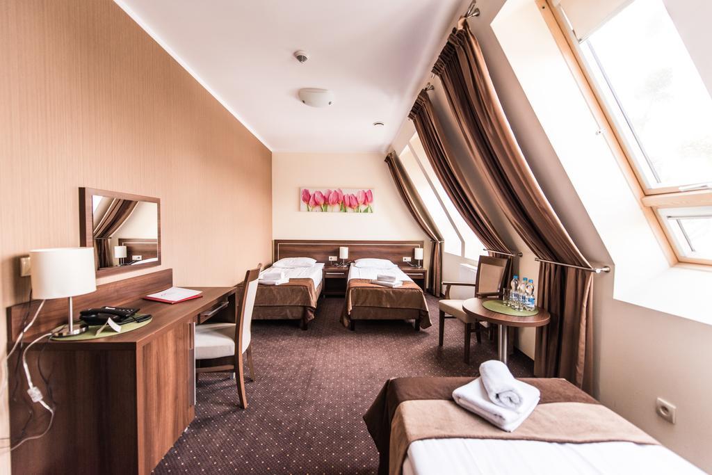 Hotel Austeria Conference & Spa Ciechocinek Luaran gambar