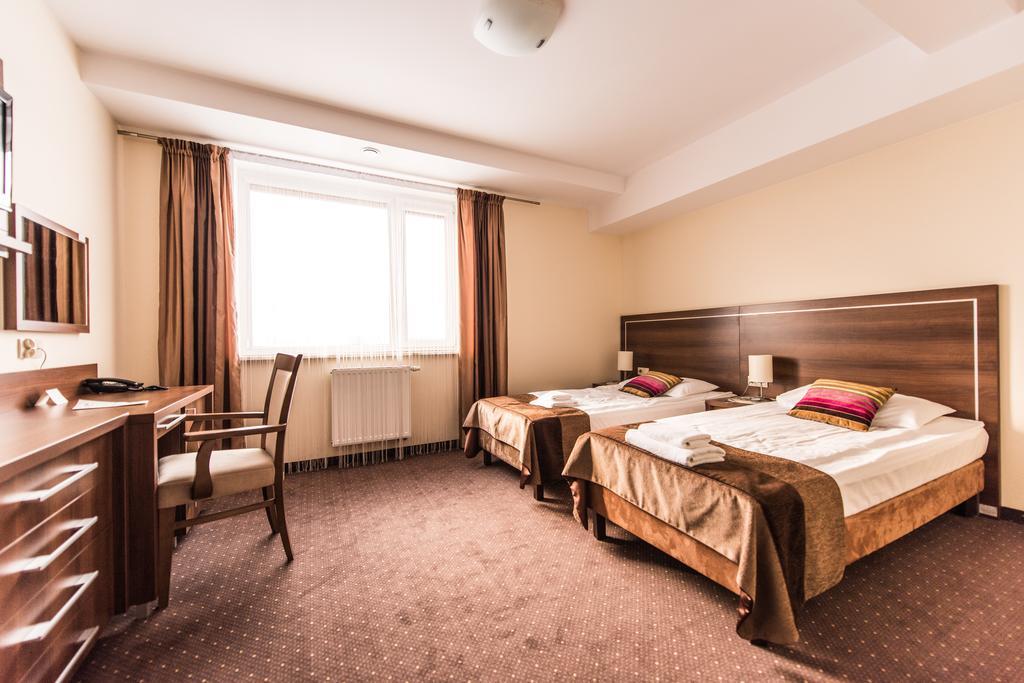 Hotel Austeria Conference & Spa Ciechocinek Luaran gambar