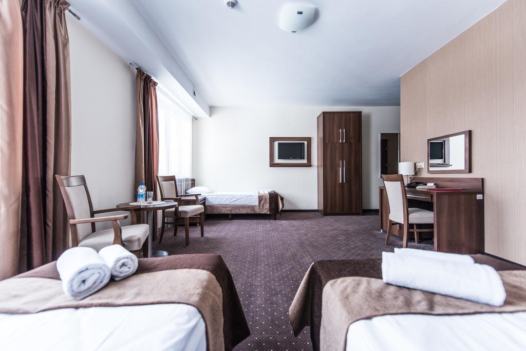 Hotel Austeria Conference & Spa Ciechocinek Luaran gambar