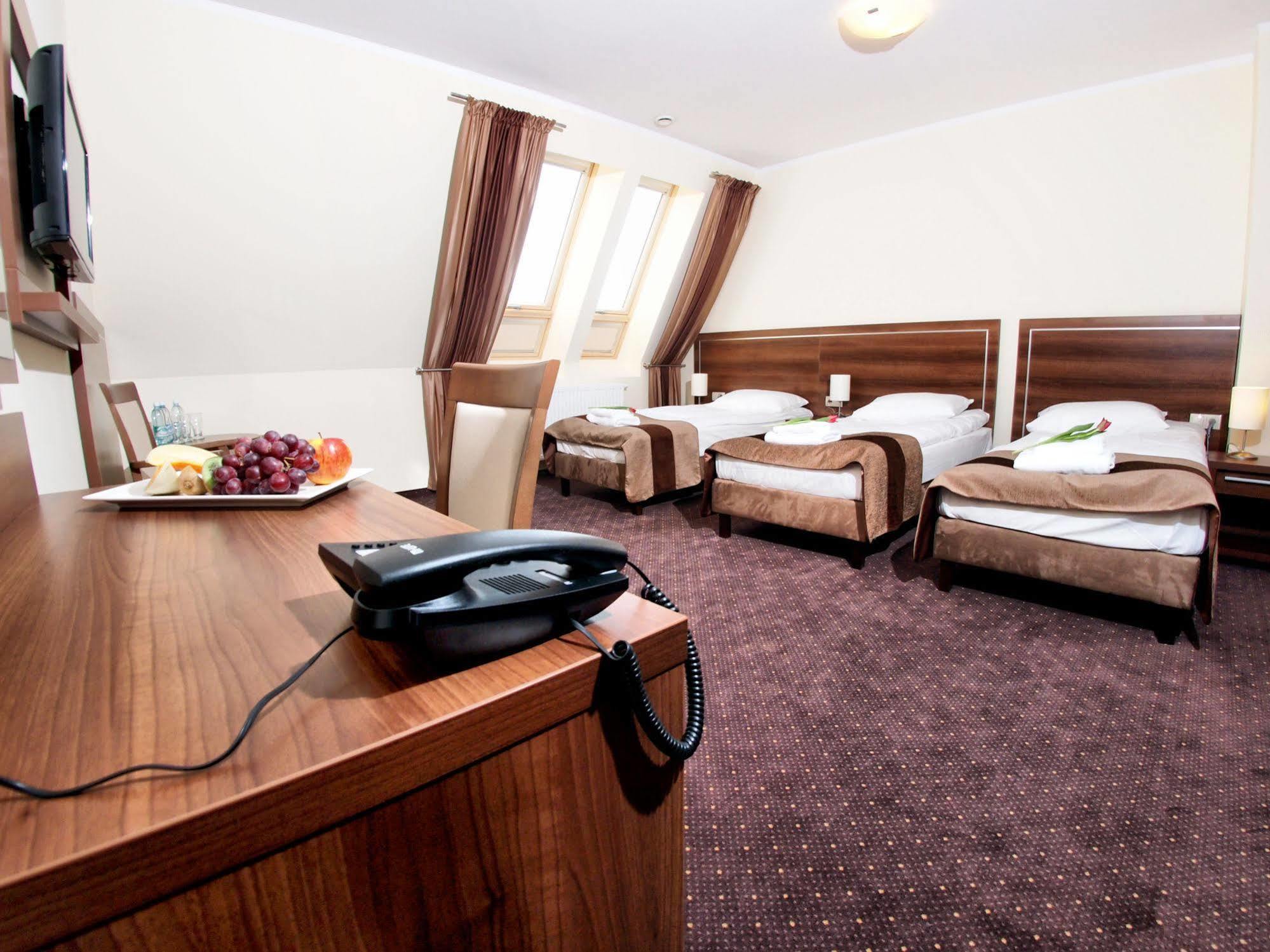 Hotel Austeria Conference & Spa Ciechocinek Luaran gambar