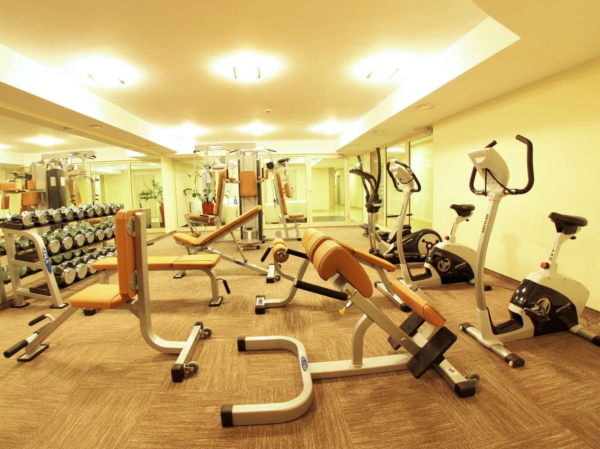 Hotel Austeria Conference & Spa Ciechocinek Luaran gambar