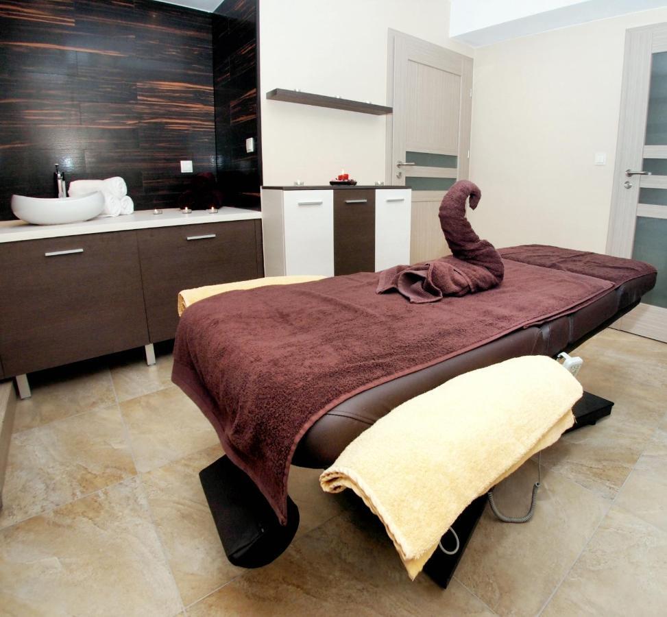 Hotel Austeria Conference & Spa Ciechocinek Luaran gambar